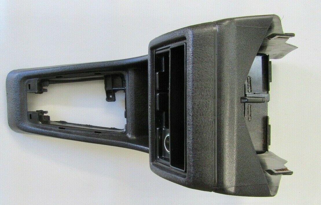 Mittelkonsole VW Golf 2 191863241 AF Ablagefach Kassettenbox Kassettenfach  - Ersatzteile in Originalqualität für alle VW Golf 2 Modelle Typ 19E / MK2  - Lager von Neuteilen und Gebrauchtteilen